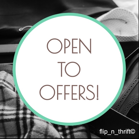 ⭐️ACCEPTING ALL REASONABLE OFFERS⭐️ - Picture 1 of 1